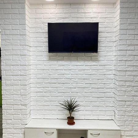Suite Mira Avenue Center Двухкомнатная Квартира В Центре Возле Тц Цум Cernihiv Exterior foto
