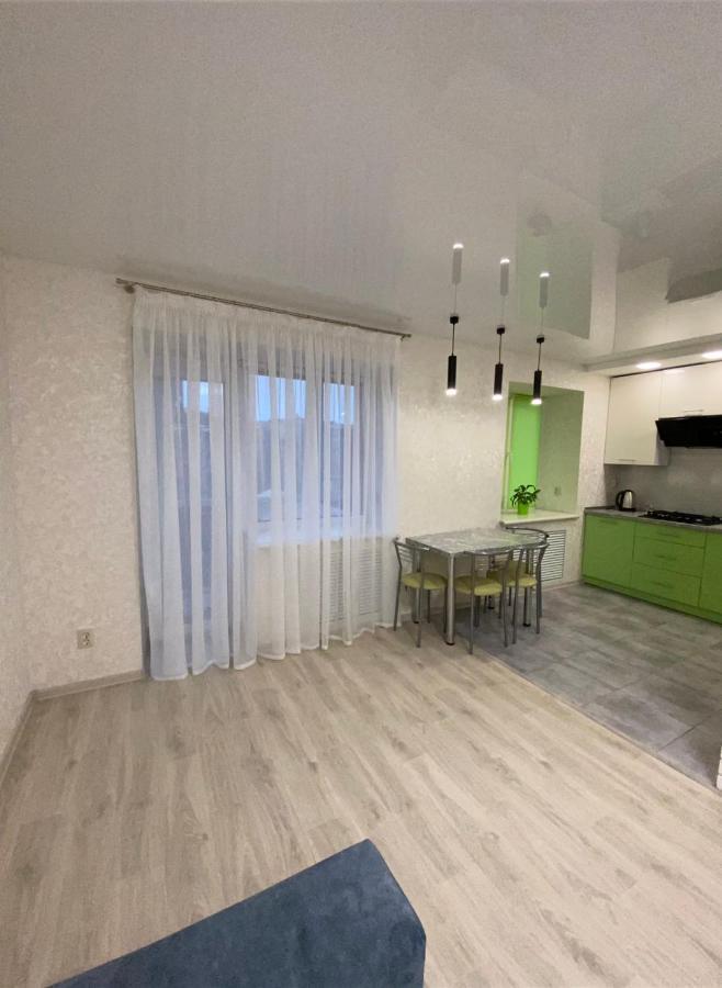 Suite Mira Avenue Center Двухкомнатная Квартира В Центре Возле Тц Цум Cernihiv Exterior foto
