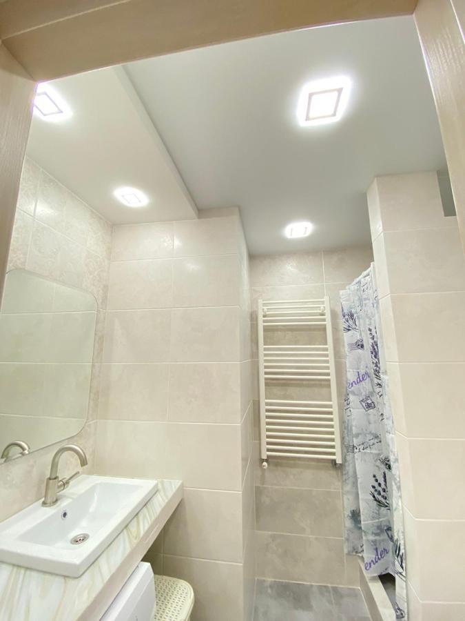 Suite Mira Avenue Center Двухкомнатная Квартира В Центре Возле Тц Цум Cernihiv Exterior foto