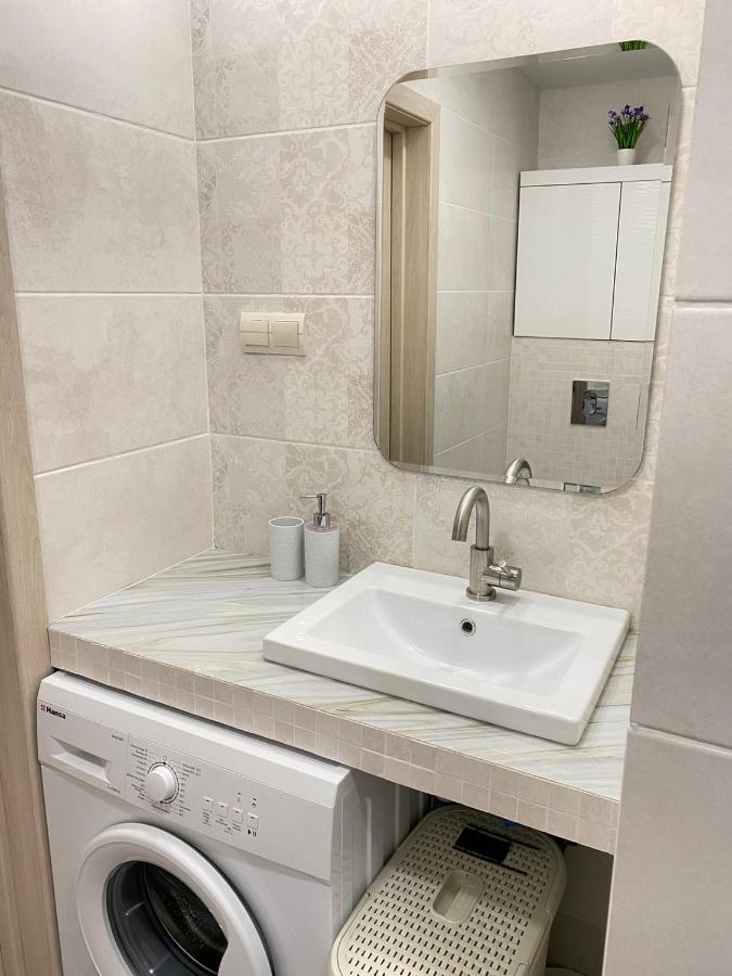 Suite Mira Avenue Center Двухкомнатная Квартира В Центре Возле Тц Цум Cernihiv Exterior foto